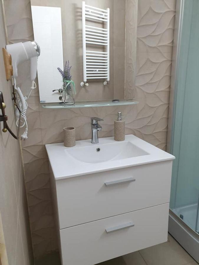 Caprice Deluxe Accomodation Drobeta Turnu Severin Luaran gambar