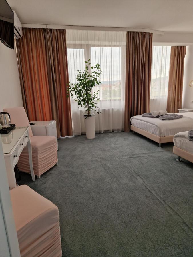 Caprice Deluxe Accomodation Drobeta Turnu Severin Luaran gambar