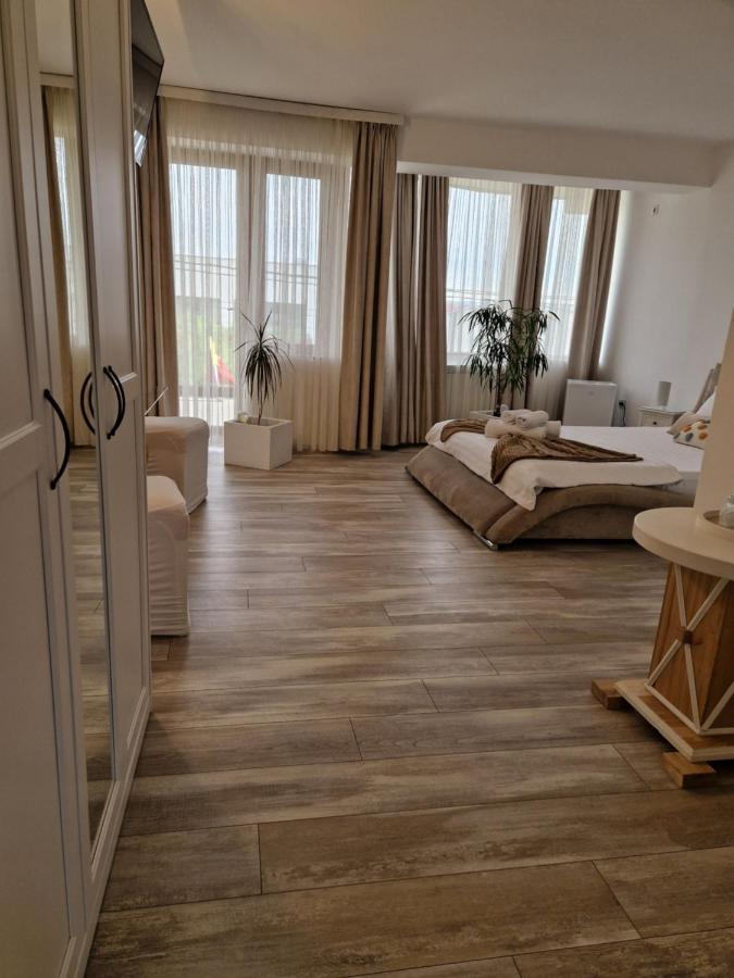Caprice Deluxe Accomodation Drobeta Turnu Severin Bilik gambar