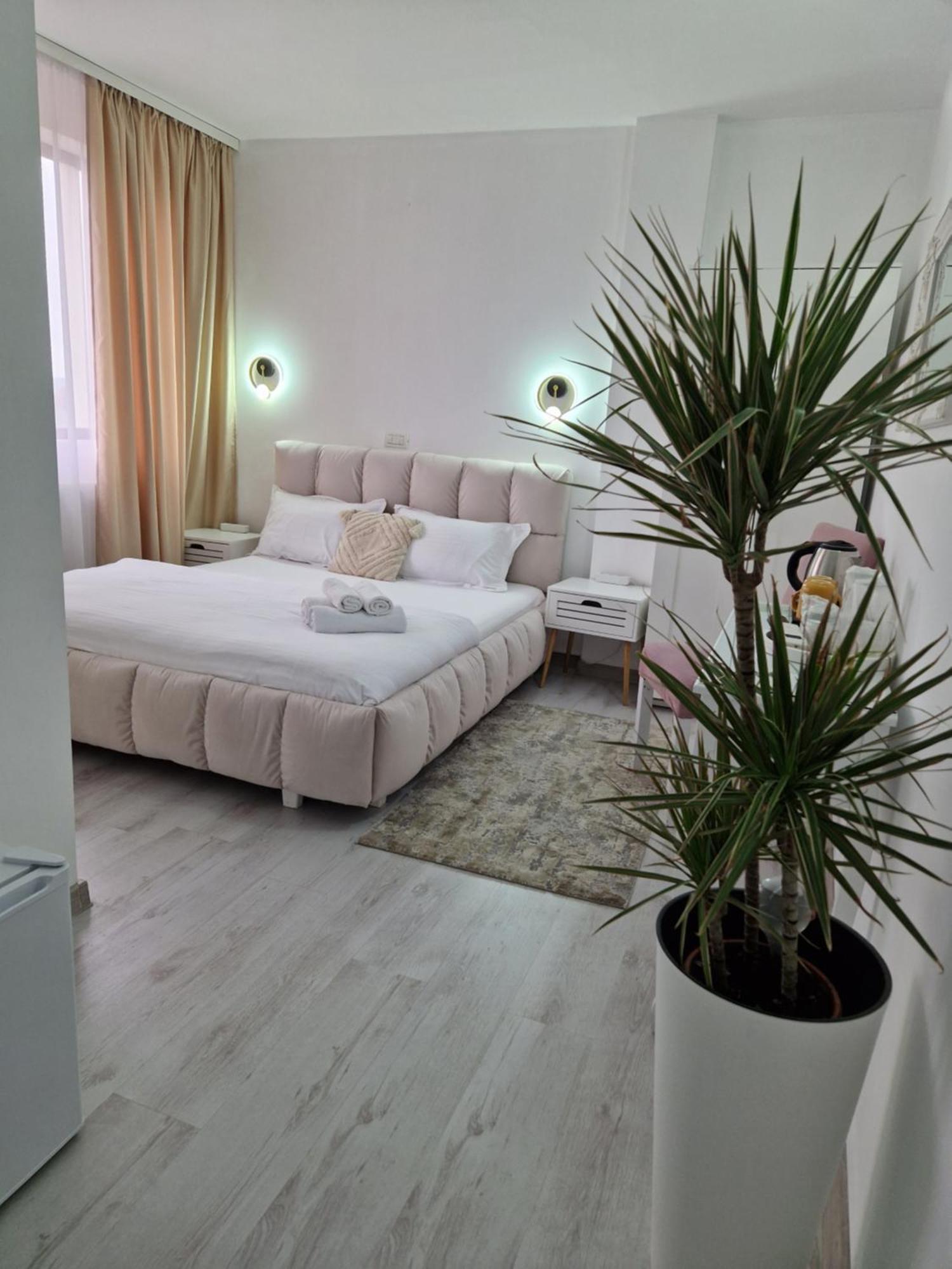 Caprice Deluxe Accomodation Drobeta Turnu Severin Bilik gambar